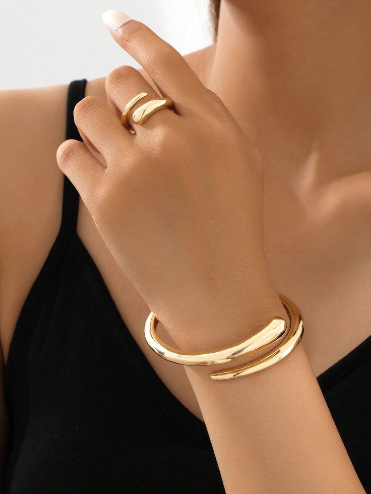 Gold Polished Chunky Twisted Waterdrop Bangle Bracelet for Women